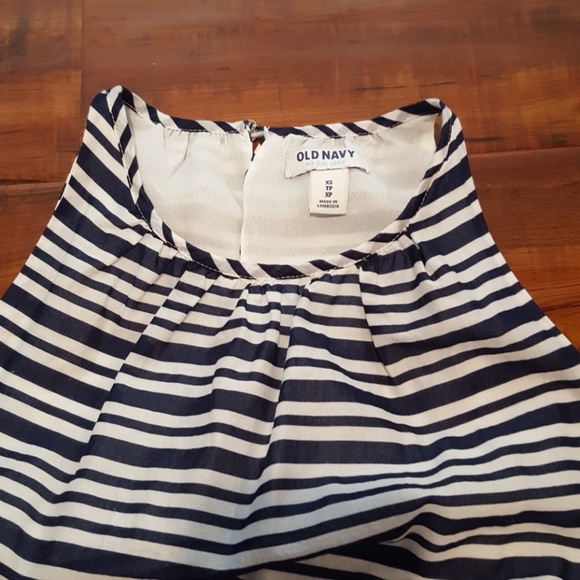 Knee Length Summer Dress - Picture 4 of 4